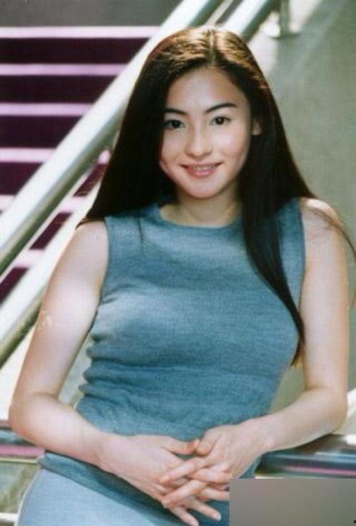 娱乐吃瓜女星私下关注,娱乐圈女神私下关注的神秘人物，吃瓜群众纷纷热议